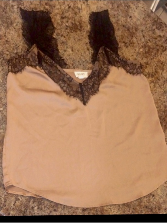 Blu Pepper Other - ✨3/$20 bundle- Blu Pepper Beige Chemise with Black Lace Trim✨